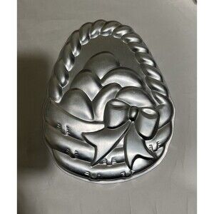 Vintage Wilton Easter Egg Basket #502-1727 Cake Pan 1980 Aluminum Spring - X